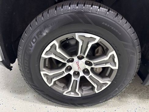 Used 2019 GMC Sierra 1500 SLE w/ Preferred Package AWD/4WD image 12