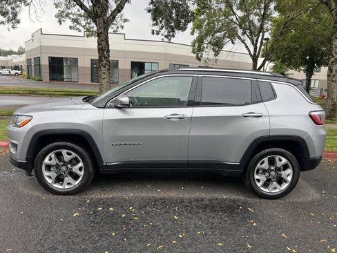 Used 2019 Jeep Compass Limited AWD/4WD image 6