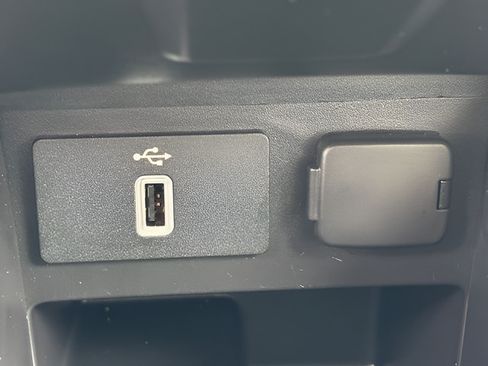 Used 2018 Ford Explorer Platinum AWD/4WD image 20