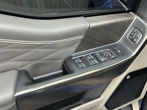 Used 2026 Ford F450 Platinum w/ Platinum Plus Package image 34