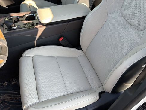 Used 2024 Lexus RX 350 FWD w/ Convenience Package image 31