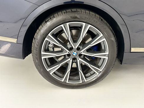 Used 2021 BMW X7 M50i w/ Executive Package AWD/4WD image 32