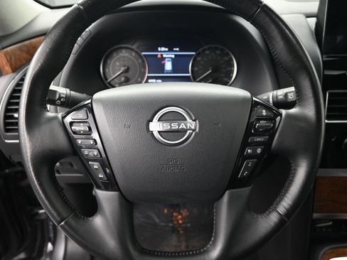 Used 2023 Nissan Armada SL image 10