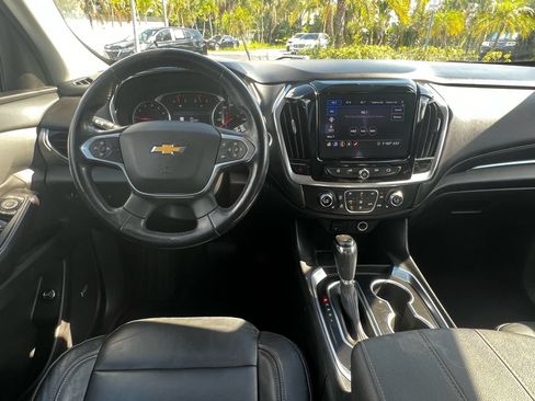 Used 2020 Chevrolet Traverse LT w/ LT Premium Package AWD/4WD image 18