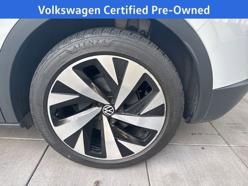 Certified 2021 Volkswagen ID.4 Pro S w/ Gradient Package image 16