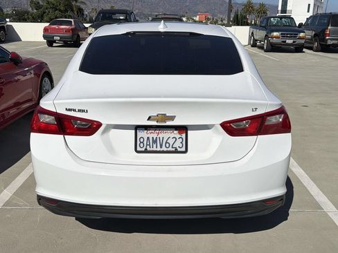 Used 2018 Chevrolet Malibu LT FWD image 15