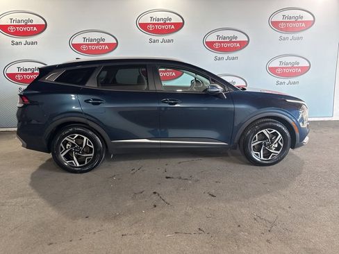 Used 2025 Kia Sportage LX image 6