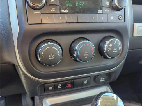 Used 2017 Jeep Compass High Altitude AWD/4WD image 17