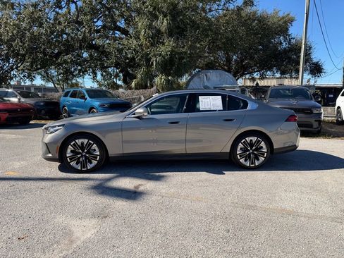 Used 2025 BMW 540i xDrive image 3