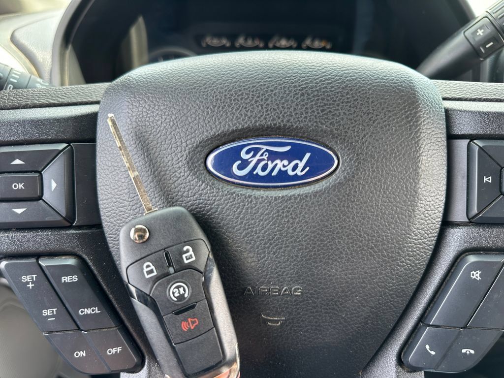 Used 2020 Ford F150 XLT w/ Equipment Group 302A Luxury AWD/4WD image 41
