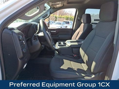 Used 2025 Chevrolet Silverado 2500 Custom w/ Custom Convenience Package image 2