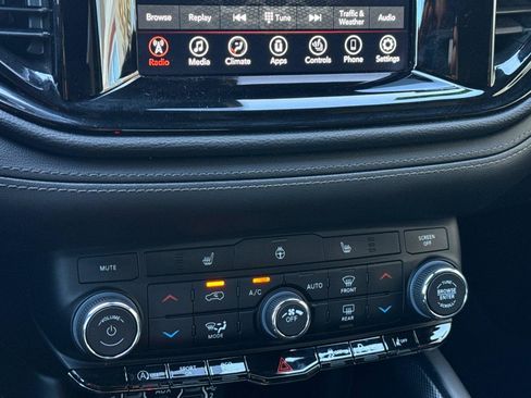 Used 2022 Dodge Durango GT image 23