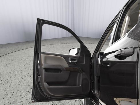 Used 2018 Chevrolet Silverado 1500 LT w/ All Star Edition image 10