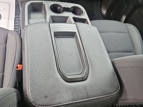 Used 2022 Chevrolet Silverado 1500 Custom image 25