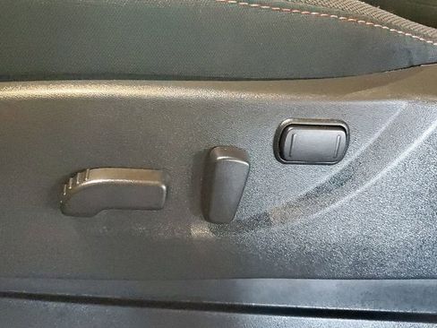 Used 2025 Nissan Frontier Pro-X image 21