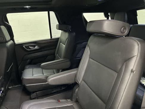Used 2022 Chevrolet Tahoe Z71 w/ Luxury Package AWD/4WD image 14