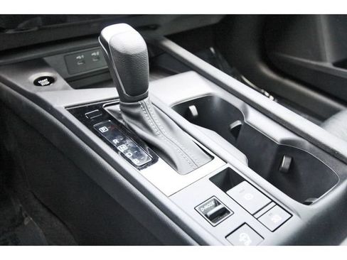 Used 2026 Nissan Sentra SV w/ Floor Mat Package FWD image 25