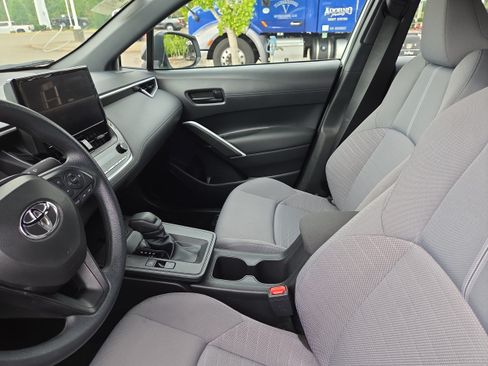 Used 2026 Toyota Corolla Cross AWD Hybrid image 9