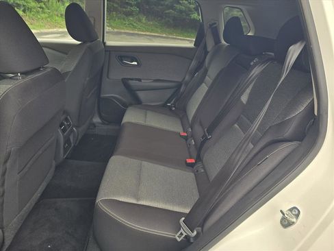 Used 2021 Nissan Rogue SV FWD image 10