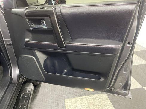 Used 2016 Toyota 4Runner Trail AWD/4WD image 18