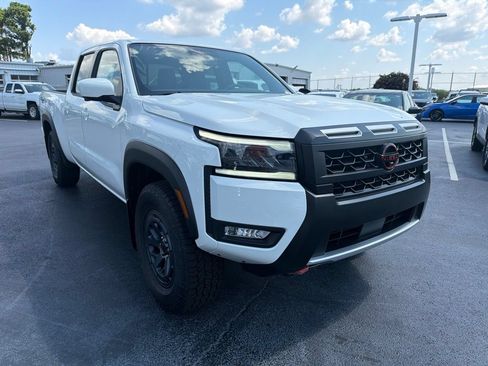 New 2026 Nissan Frontier PRO-4X w/ Pro Premium Package AWD/4WD image 8