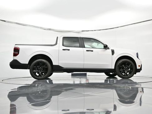 New 2025 Ford Maverick XLT w/ XLT Luxury Package image 43