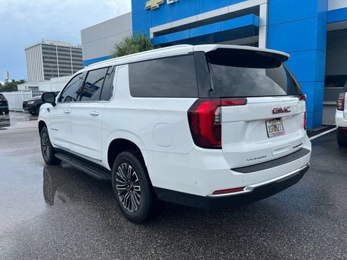Used 2025 GMC Yukon XL Elevation RWD image 11
