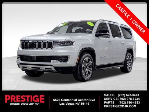 Used 2024 Jeep Wagoneer L Series II w/ Flexible Seating Group image 1