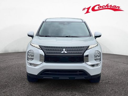 Used 2022 Mitsubishi Outlander ES AWD/4WD image 32