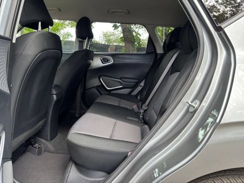 Used 2025 Kia Soul LX w/ LX Technology Package FWD image 22