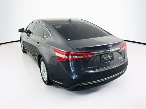 Used 2014 Toyota Avalon Limited w/ Technology Package FWD image 5
