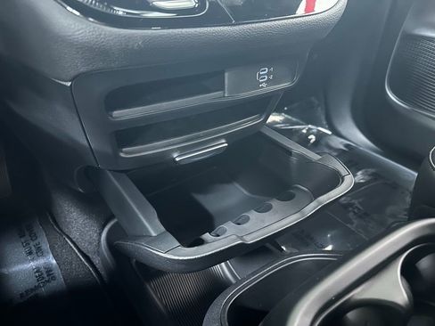 New 2026 Chrysler Pacifica Select image 30