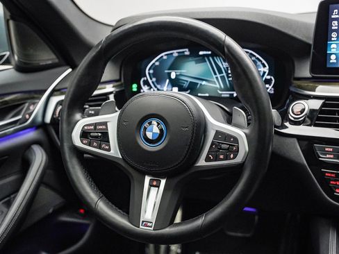 Used 2023 BMW 530e w/ M Sport Package RWD image 16