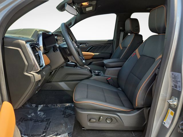 Used 2025 GMC Canyon AT4 w/ Nightfall Edition AWD/4WD image 14