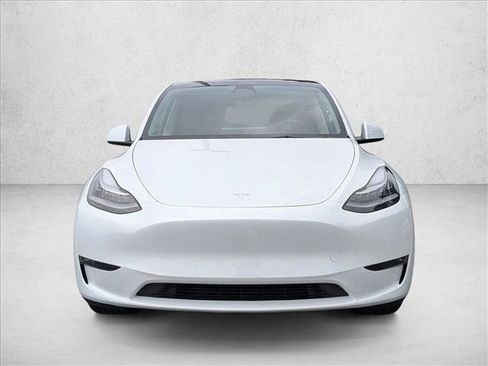 Used 2023 Tesla Model Y Long Range AWD/4WD image 3
