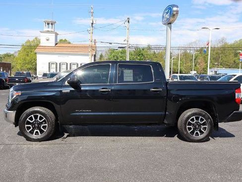 Used 2021 Toyota Tundra SR5 w/ TRD Off-Road Package AWD/4WD image 13