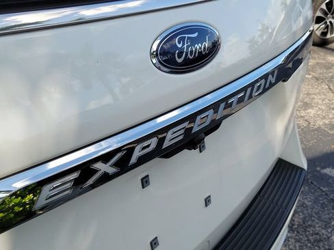 Used 2020 Ford Expedition XLT w/ Equipment Group 202A RWD image 6