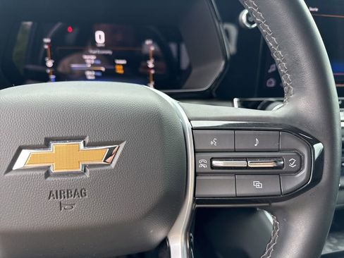 Used 2023 Chevrolet Colorado LT w/ LT Convenience Package AWD/4WD image 10