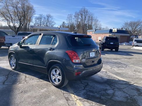 Used 2020 Chevrolet Trax LS image 5