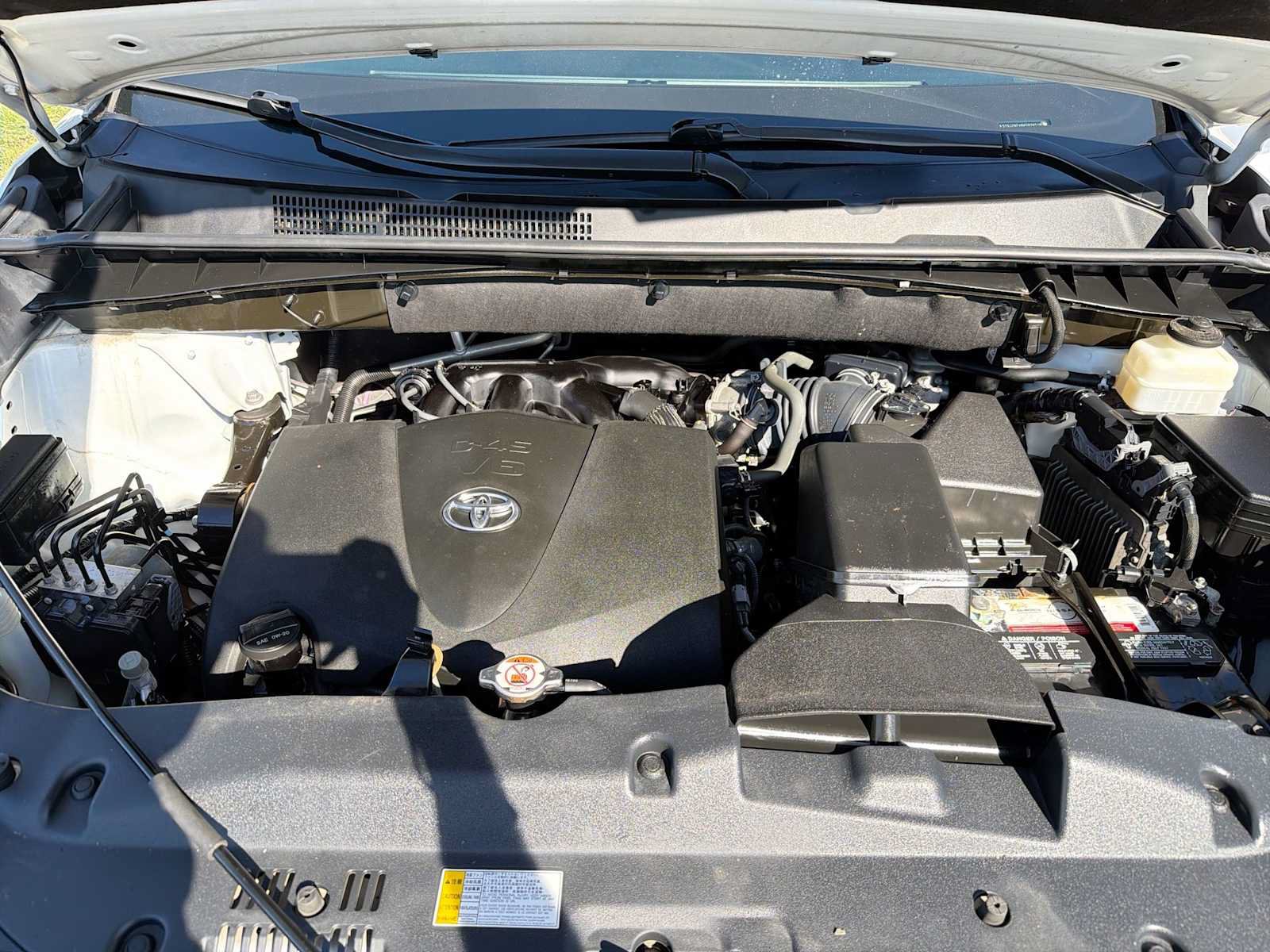 Used 2019 Toyota Highlander XLE AWD/4WD image 11