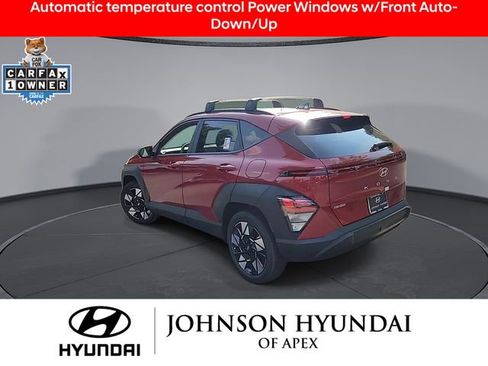 Used 2024 Hyundai Kona SEL w/ Convenience Package FWD image 5