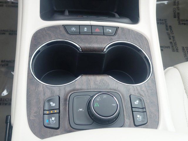 Used 2023 GMC Acadia Denali w/ Denali Ultimate Package FWD image 34