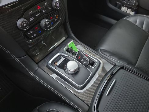 Used 2023 Chrysler 300 C RWD image 27