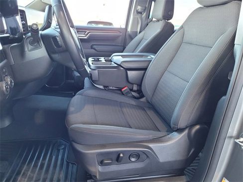 Used 2025 Chevrolet Silverado 1500 LT image 16