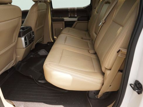 Used 2018 Ford F150 Lariat w/ Equipment Group 502A Luxury AWD/4WD image 13