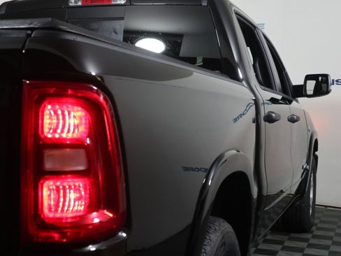 New 2026 RAM 1500 Big Horn AWD/4WD image 5