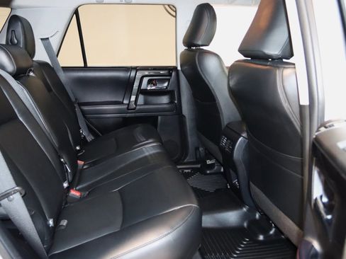 Used 2023 Toyota 4Runner TRD Off-Road image 66