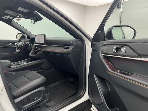 New 2026 Ford Explorer Tremor w/ Tremor Convenience Package image 26