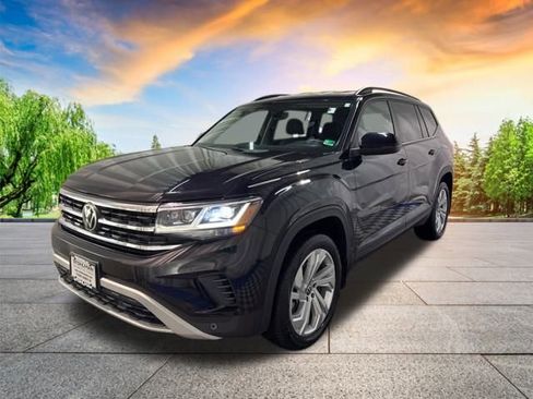 Certified 2021 Volkswagen Atlas SE image 8