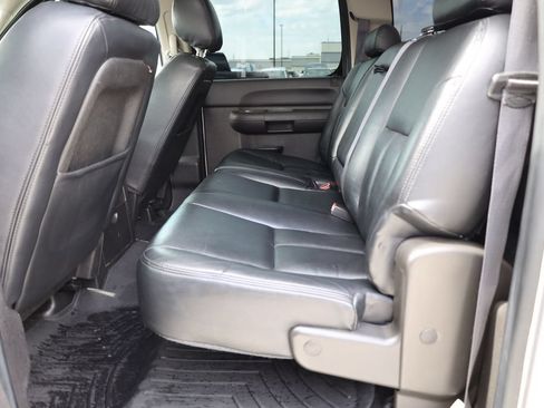Used 2011 Chevrolet Silverado 1500 LT w/ All-Star Edition AWD/4WD image 17